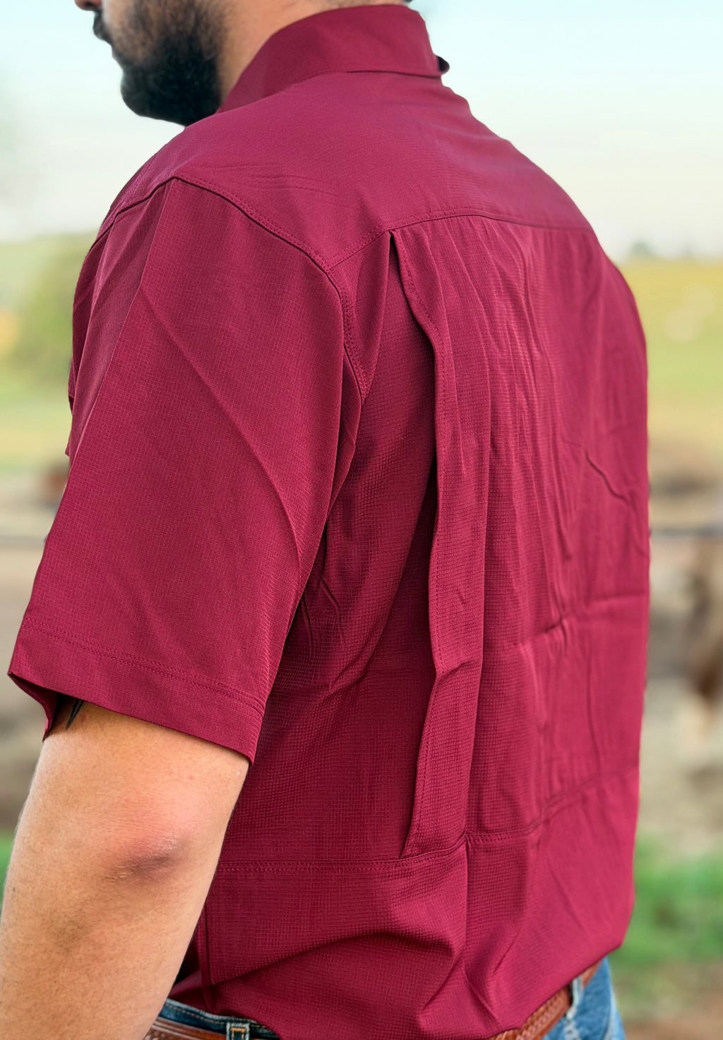 Visão traseira da camisa Classic 02