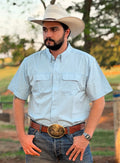 Cowboy vestindo camisa Classic 05