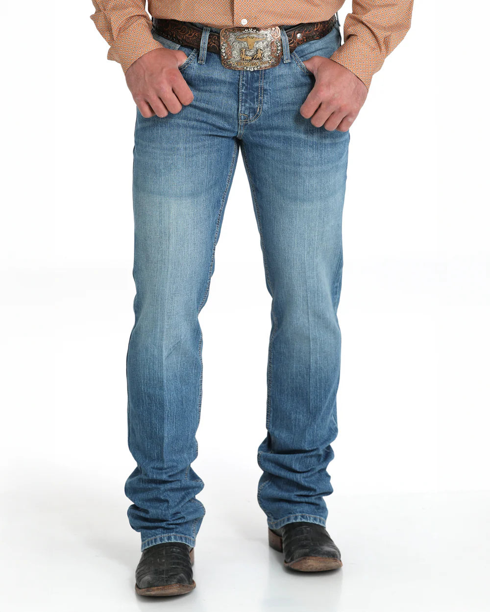 Calça Jeans Masculina Cinch Ian Clara vista frontal.